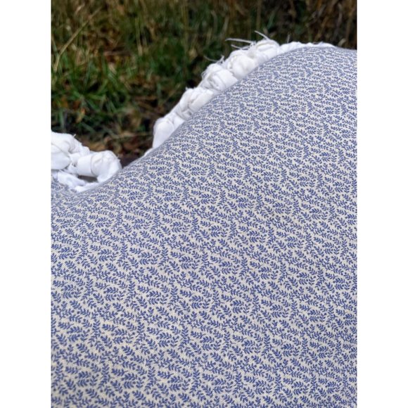 Vintage Heart Shaped Rag Rug Accent Pillow Farmhouse Primitive Red White - Picture 12 of 16